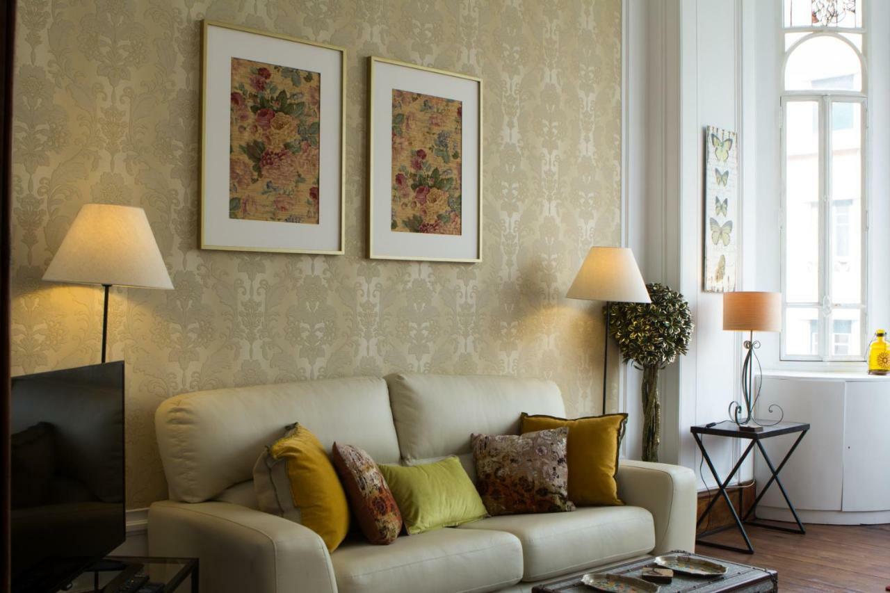 Localtraveling Downtown - Family Apartments Lisbon Bagian luar foto