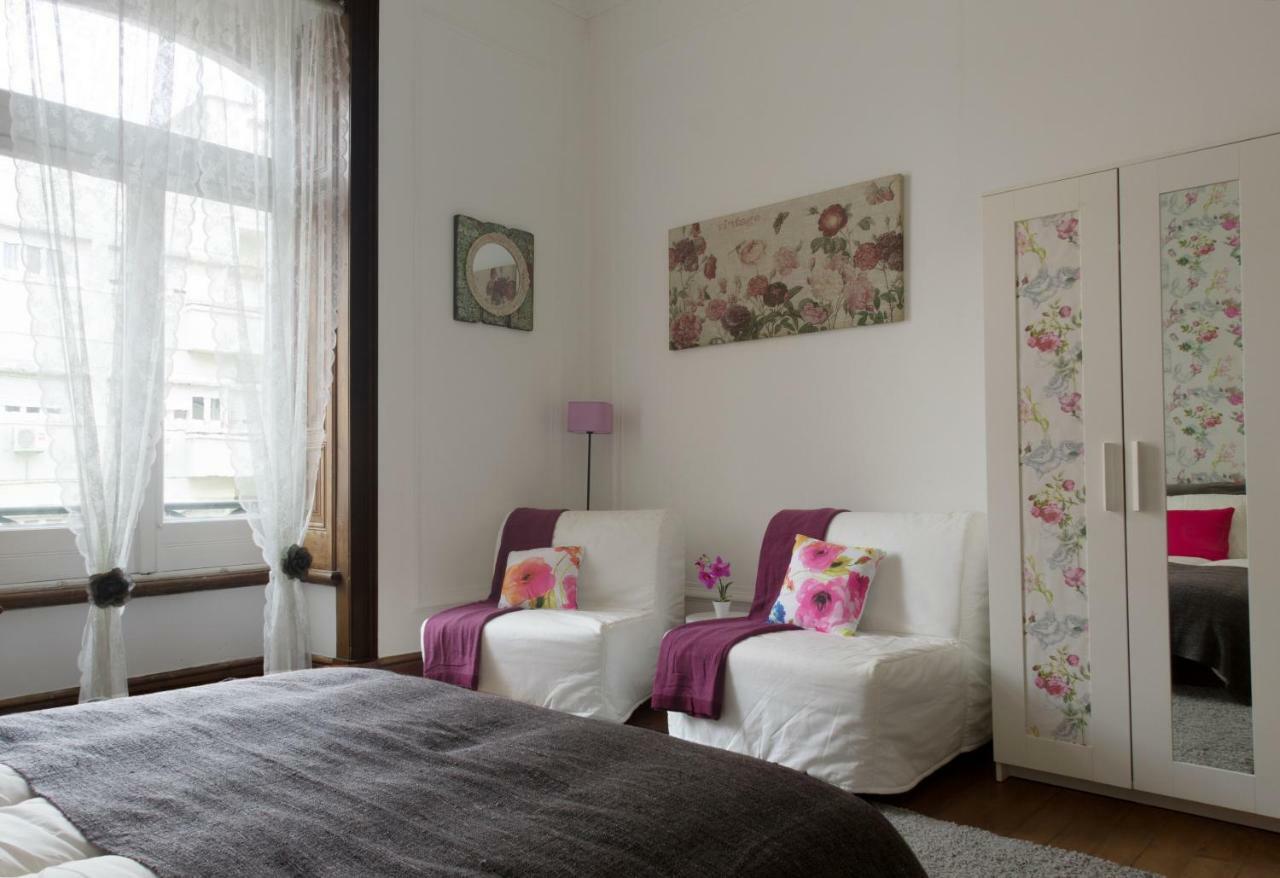 Localtraveling Downtown - Family Apartments Lisbon Bagian luar foto