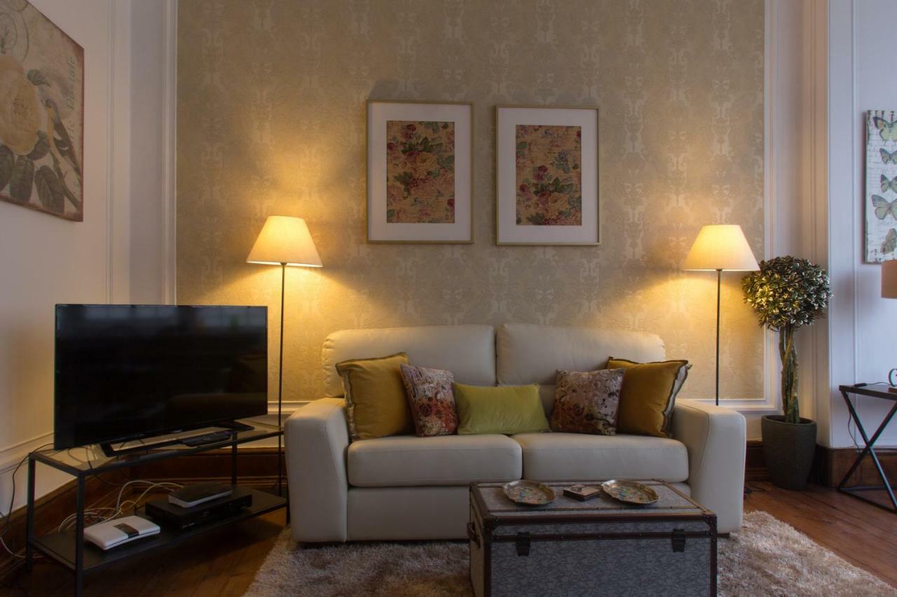 Localtraveling Downtown - Family Apartments Lisbon Bagian luar foto