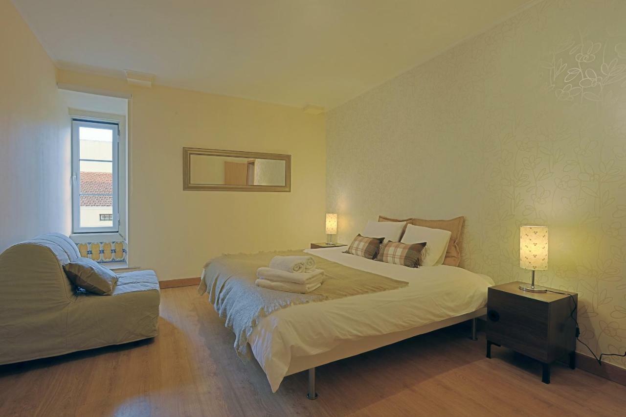 Localtraveling Downtown - Family Apartments Lisbon Bagian luar foto